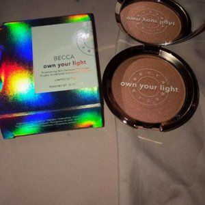 Becca Be Your Own Light Shimmering skin Perfector
